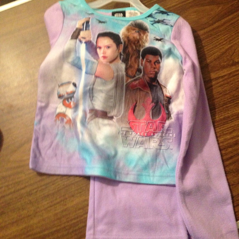 Girls Star Wars pajama set. Various sizes